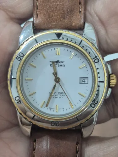 Relógio SECTOR ADV 1500 SPORT SWISS MADE - ÓTIMO ESTADO
