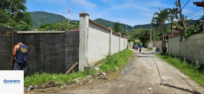 Terreno a venda em Boiçucanga, localização central