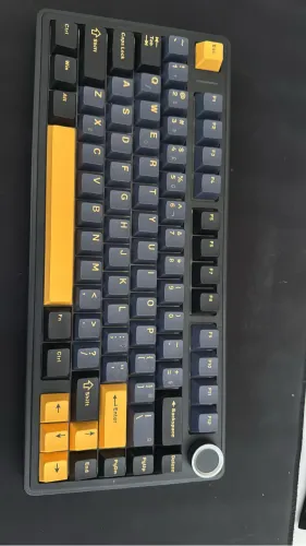 Teclado Aula F75
