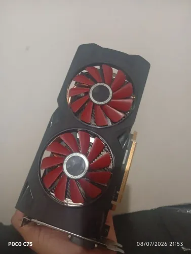 placa de vídeo XFX Radeon RX 570,