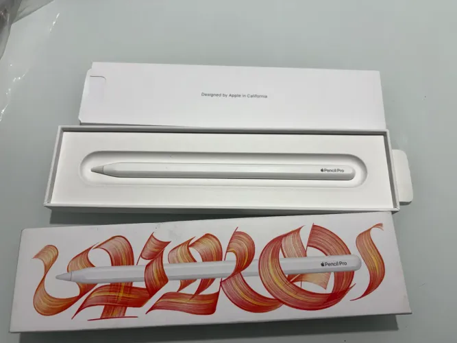 Apple pencil pro. R$ 550