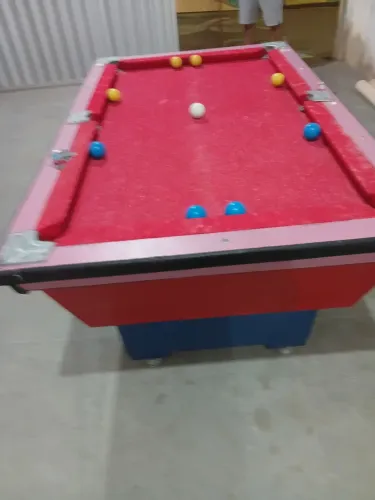 Vende se essa sinuca ótima para o lazer ou para quem quer ganhar dinheiro extra zap 859879