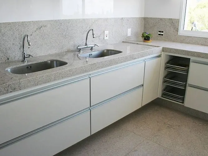 Bancada Pia Cozinha de Granito 