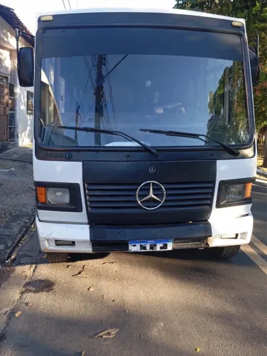 Microônibus Mercedes benz/lo 812