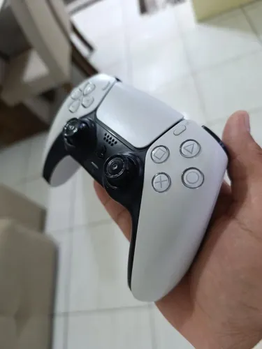 Play 5