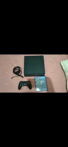 PlayStation, 4 slim Hen