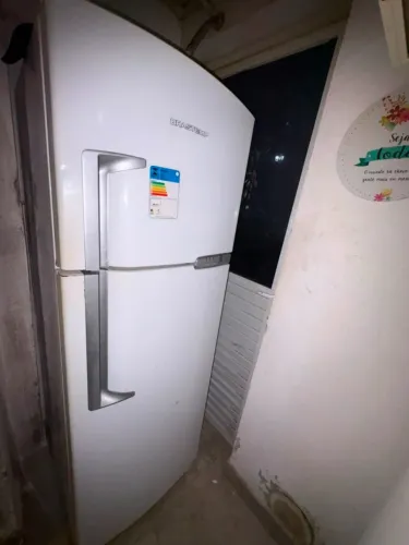 2 Freezers Horizontais Comerciais + Geladeira Brastemp Duplex (Vendidos juntos ou separado