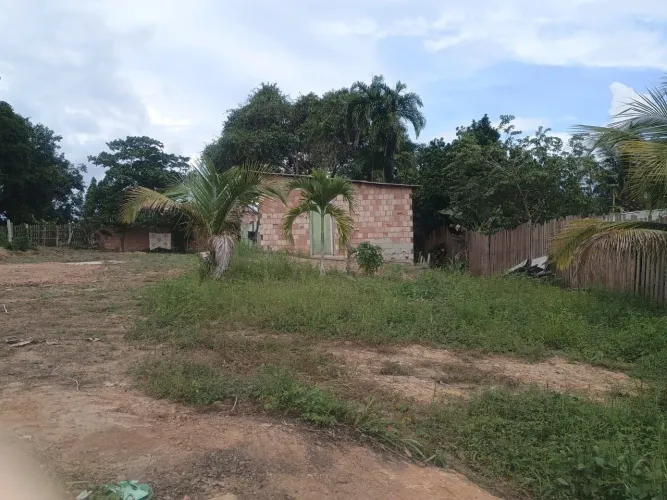 Vendo Terreno com casa em Novo Airao