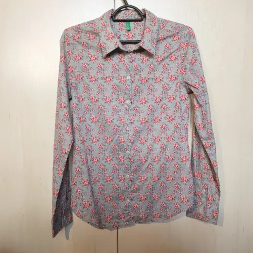 Camisa manga comprida azul clara florida Benetton