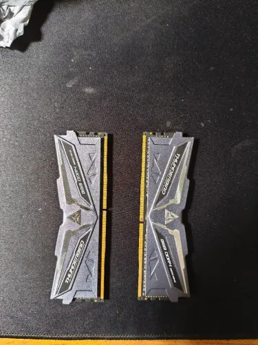 Memória Ram Thunderbird 16 GB (2x8)