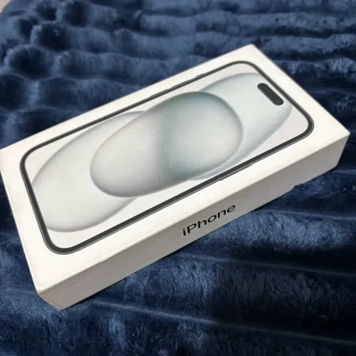 iPhone 15 normal 128 gb super novo 