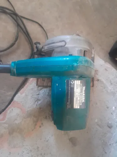 Makita com defeito
