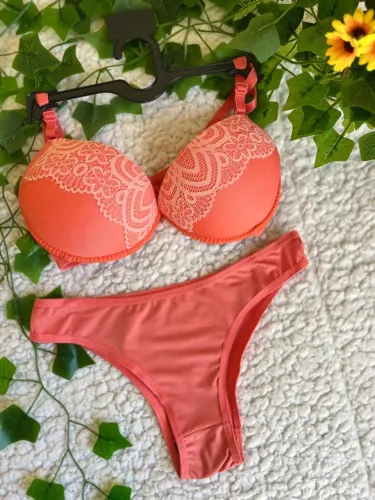 KIT COM 60 CONJUNTOS DE LINGERIE CALCINHA E SUTIÃ COM RENDA E BOJO ATACADO
