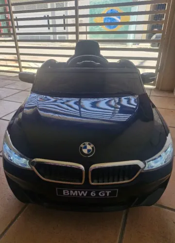 Carrinho elétrico BMW 6 GT bateria 12V
