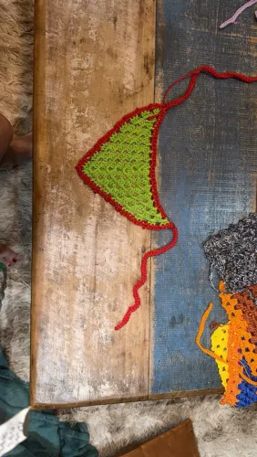 Bandana Pet de Crochê Artesanal para Cães e Gatos - P, M e G