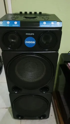 Sim torre Philips um mês de uso novo 