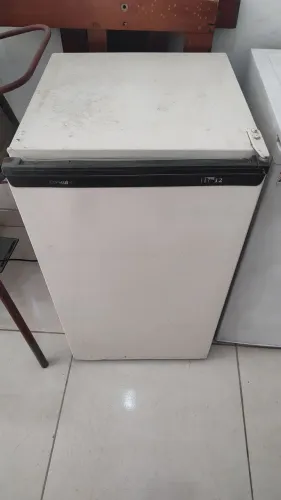 Vendo frigobar Consul 120L 127v funciona perfeitamente leia a descrição do anúncio.