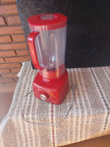 Liquidificador de plástico 