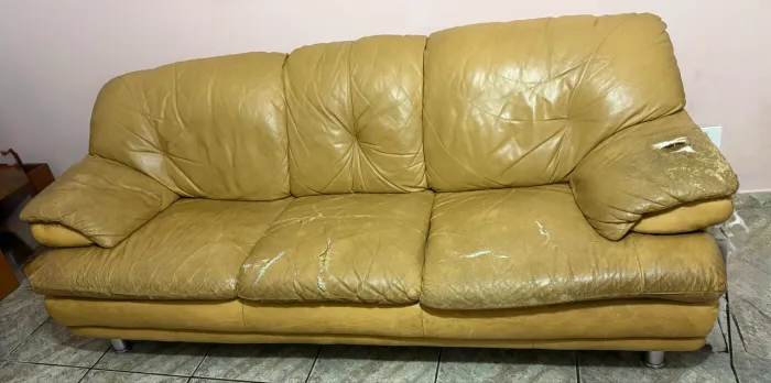 Conjunto de sofás 2 lugares de 1,60 3 lugares de 2,25 cm em couro para reforma 