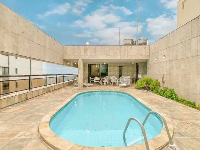 Apartamento beira mar à venda Piedade