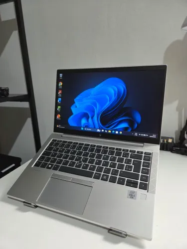 Notebook HP Elitebook - I5 10310u + 16GB RAM + SSD 256GB
