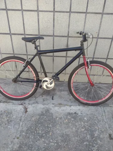 Bike Aro 26 Semi nova , filé no precinho
