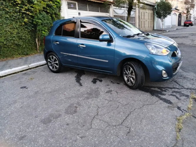 Nissan March SL 1.6 16V Flex Fuel 5P 2016