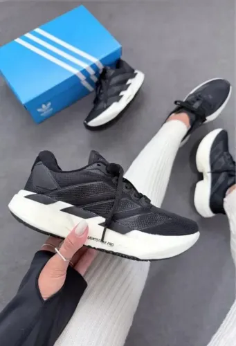 Tênis adizero