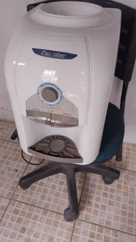 VENDO UM GELAGUA ESMALTEC