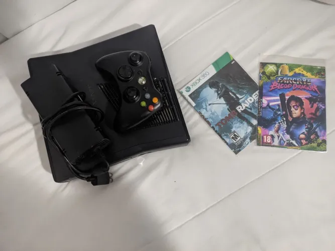 Xbox 360 rgh contendo dois jogos