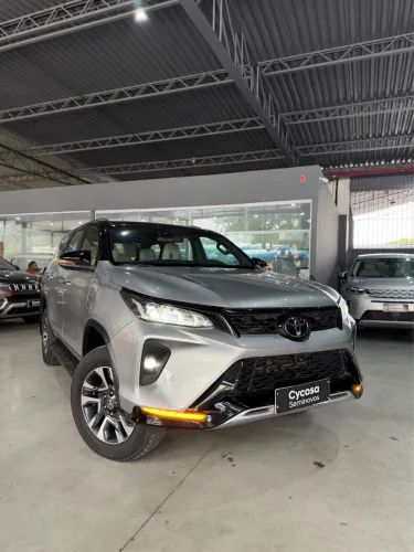Toyota Hilux SW4 Diamond 2.8 TB 4X4 Die. Aut. 2022