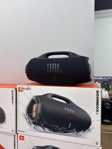 Boombox 4 lacrada Nfe 1 ano de garantia 