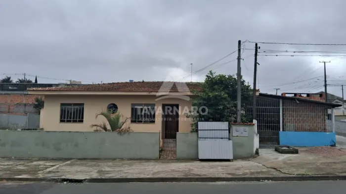 Casa Padrão em Ponta Grossa