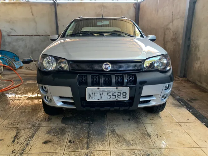 Fiat Strada Trekking 1.4 MPI Fire Flex 8V CE 2008