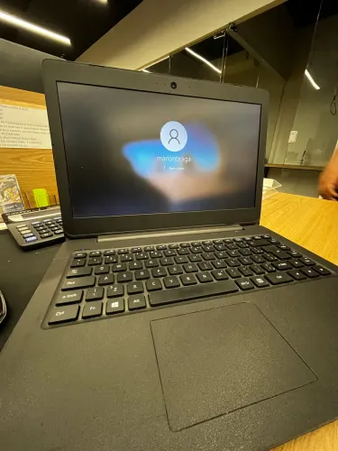 Notebook Positivo para Estudos e Tarefas Básicas