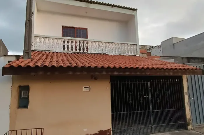 Casa 03 Dormitórios p/ Locação R$ 1.600 p/ Mês Parque Jataí Votorantim/SP