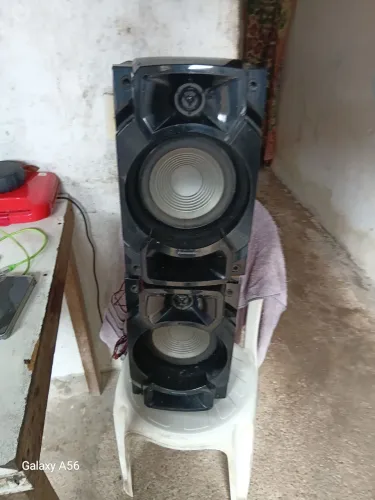 PAR DE CAIXA DE SON 80,OO AS DUAS