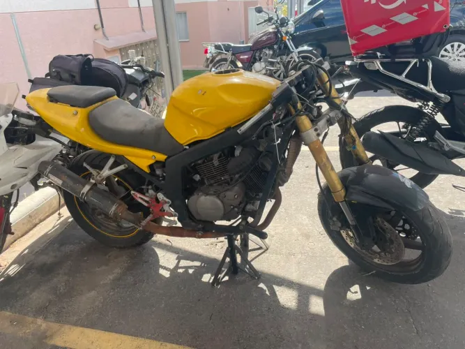 Comet 250GT-R para restaurar