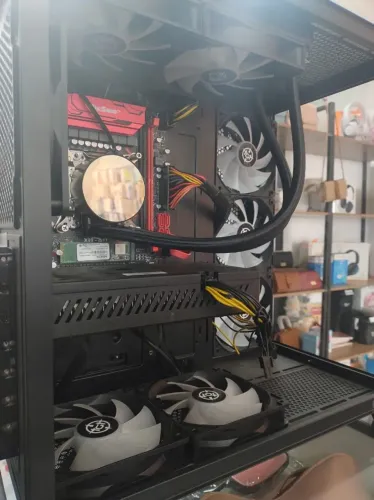 Computador Xeon 2680v4, 16gb DDR3, Water Cooler, RX590 8GB.