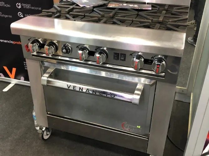 Fogão Industrial 6 Bocas a Gás Venâncio Professional com Forno Convector 36'