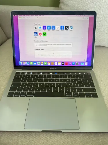 MacBook Pro 13" (2018) | i5 Quad-Core | 8GB RAM | 251GB SSD