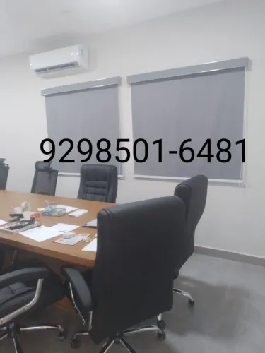 Persianas vertical e Persianas rolo. Cortinas de black-out 