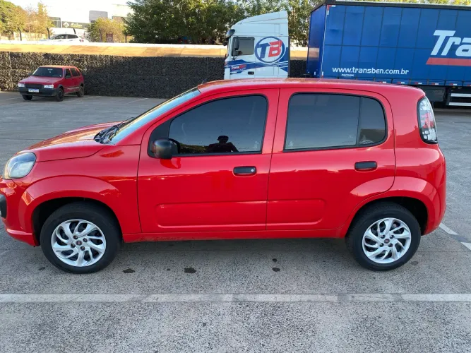 Fiat Uno Attractive 1.0 EVO Fire Flex 8V 5P 2021