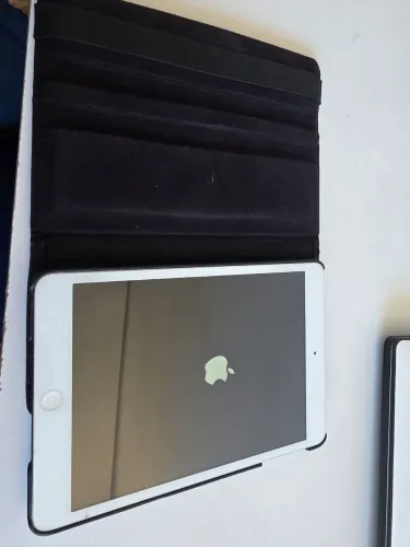 ? iPad Mini Apple 32GB - Wi-Fi | À Venda
