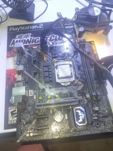Placa mae Asus h310m-plus i3 defeito