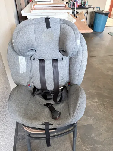 Cadeirinha Fisher-Price SnugFix 360° ISOFIX - 0 a 36 kg