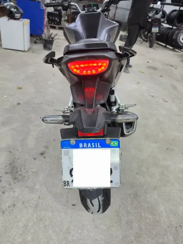 VENDO CB 300F TWISTER