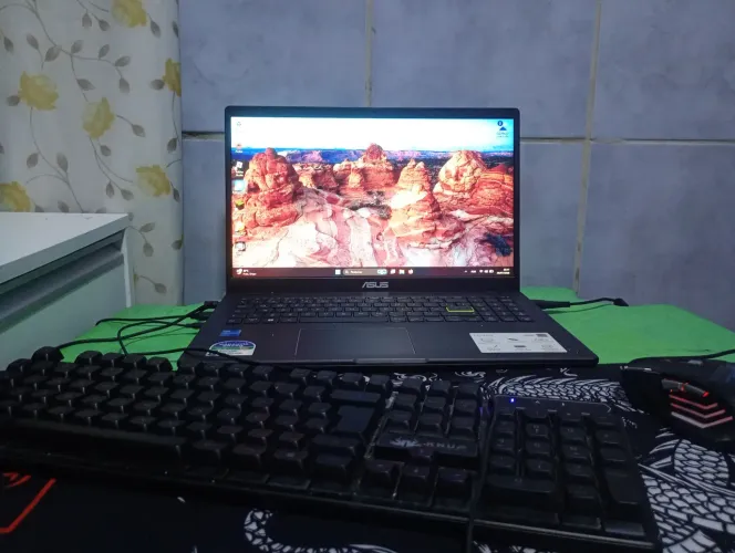 Notebook Asus e510