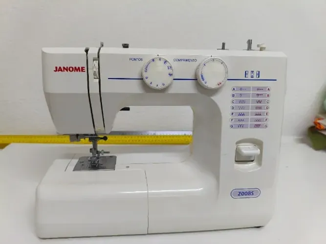 Máquina de costura Janome 2008s