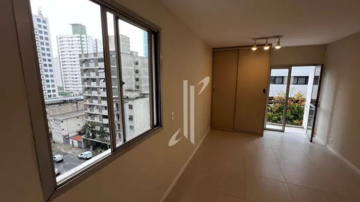 apto todo reformado com vaga de garagem de frente para o Hospital Sírio LIbanês. Aluguel R